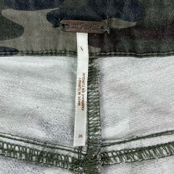 Free People Urban Outfitters Jeans Womens Size 26 Green Army Camouflage Skinny - Picture 7 of 15